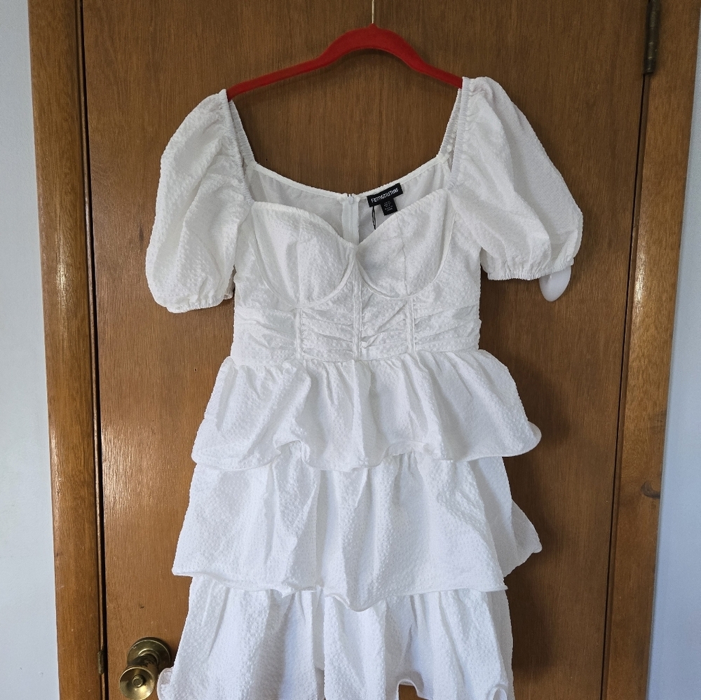 NWT Pretty Little Thing, White Puff Sleeve Dress Size 8.